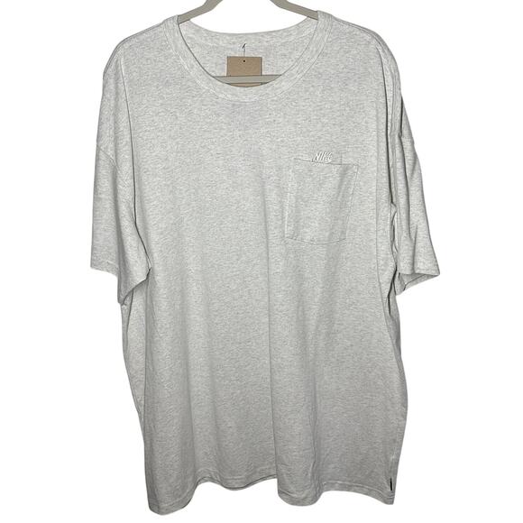 NEW Nike Men's Premium Essentials Pocket T-Shirt Gray Short Sleeve Size XXL - Picture 1 of 8